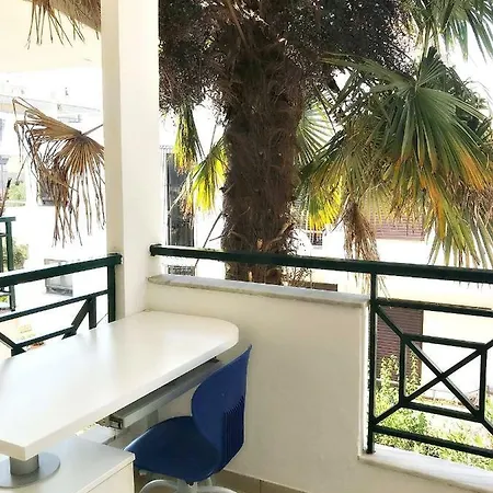 Deluxe Perea